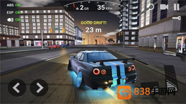 终极汽车驾驶模拟器最新版(Ultimate Car Driving Simulator)