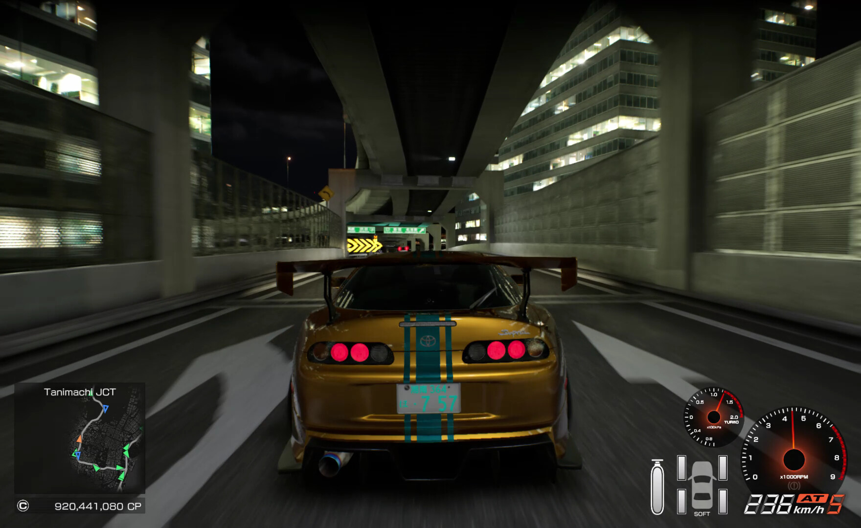 《首都高赛车》v0.12.0中文版